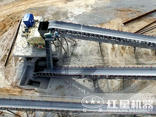 反击式破碎机现场图 反击式破碎机现场图